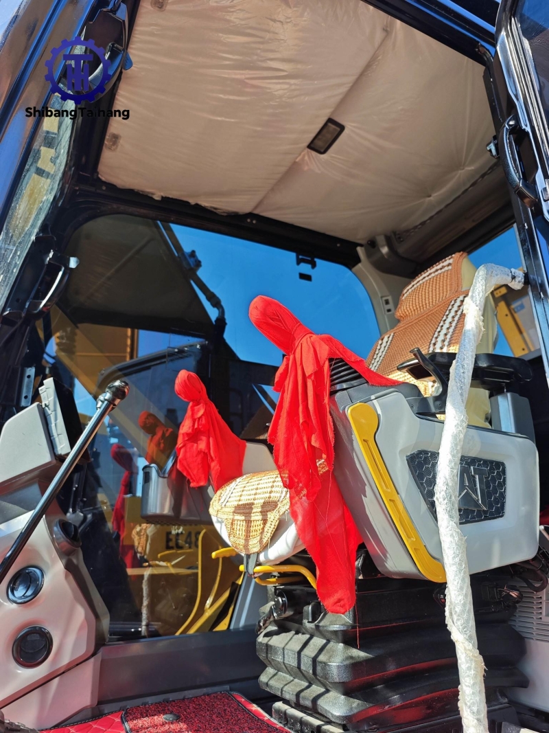 Caterpillar 320GC d'occasion à vendre 