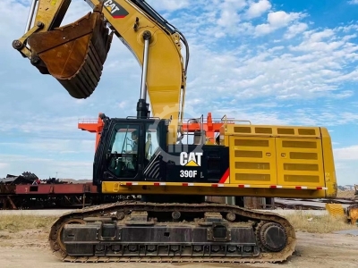 Caterpillar 390E d'occasion à vendre