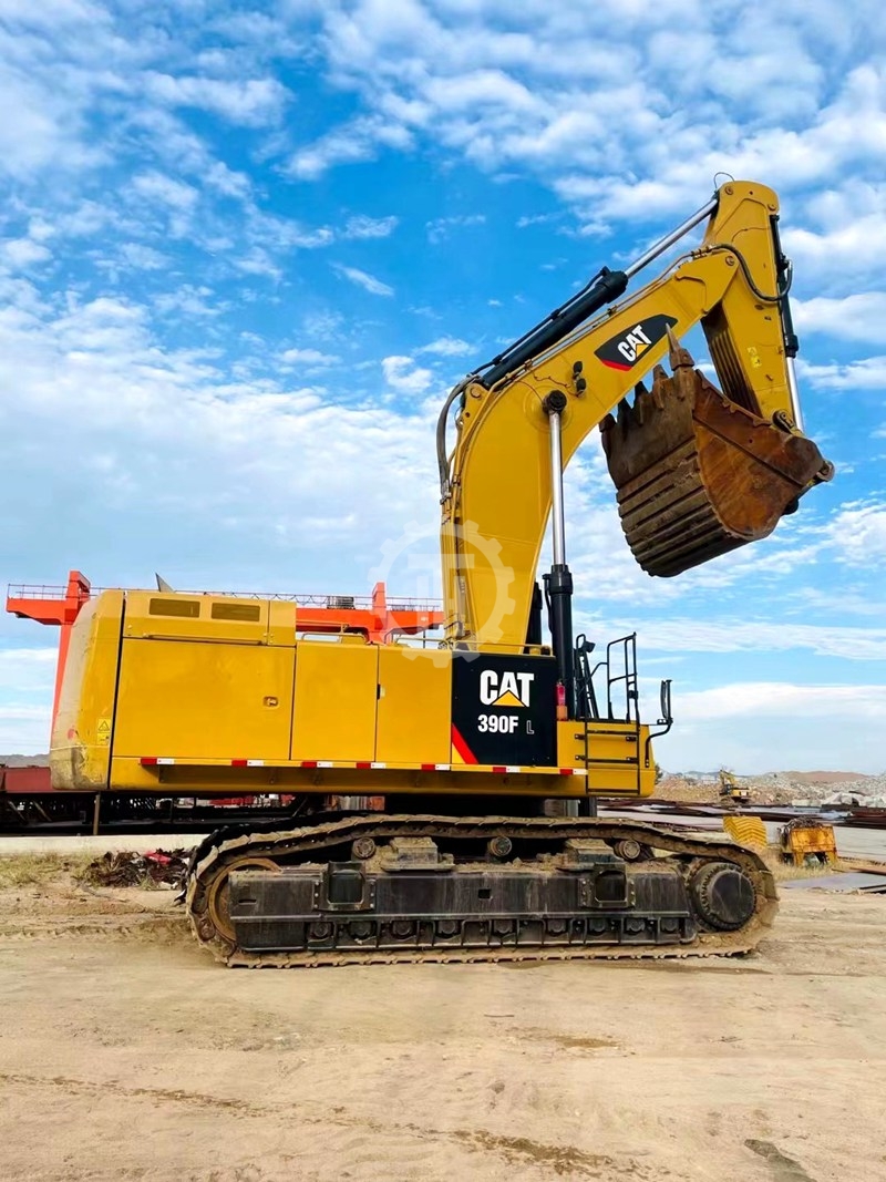 Used Caterpillar 390F for sale