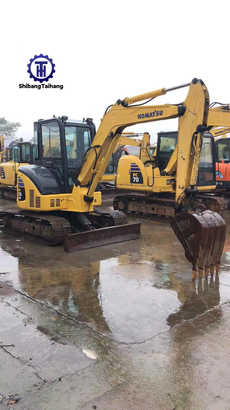 Продается б/у Komatsu 55