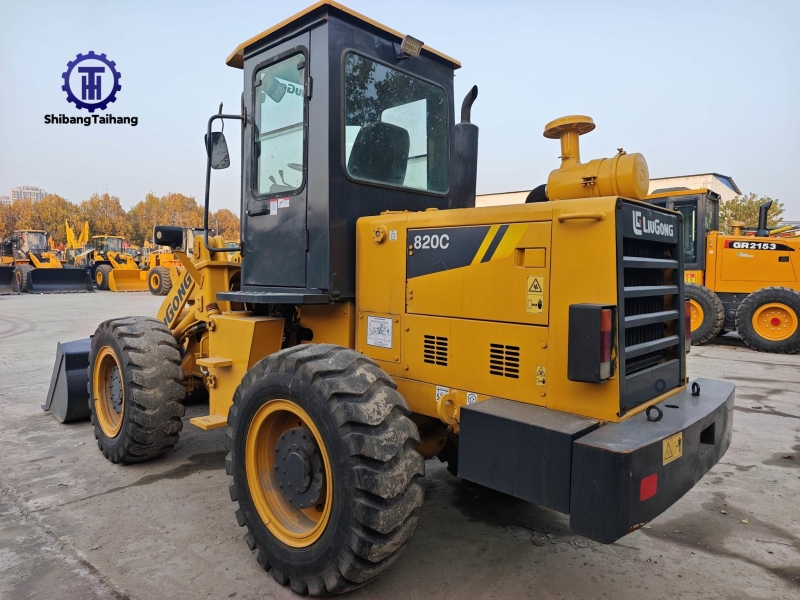 Cargador LiuGong 820C usado en venta 