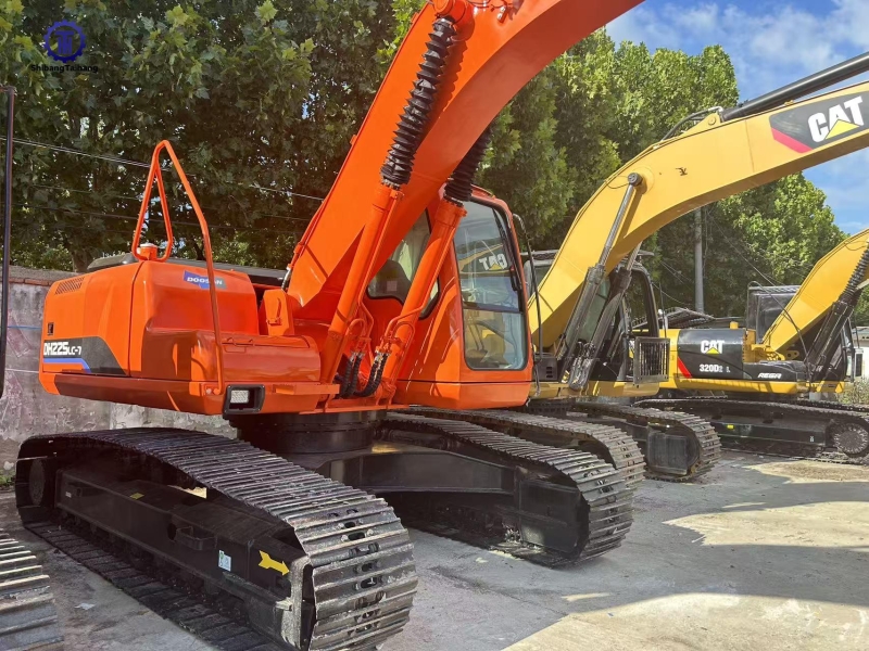 Excavadora Doosan DH225 Usada en venta
