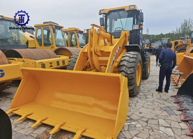 Продается б/у XCMG 30