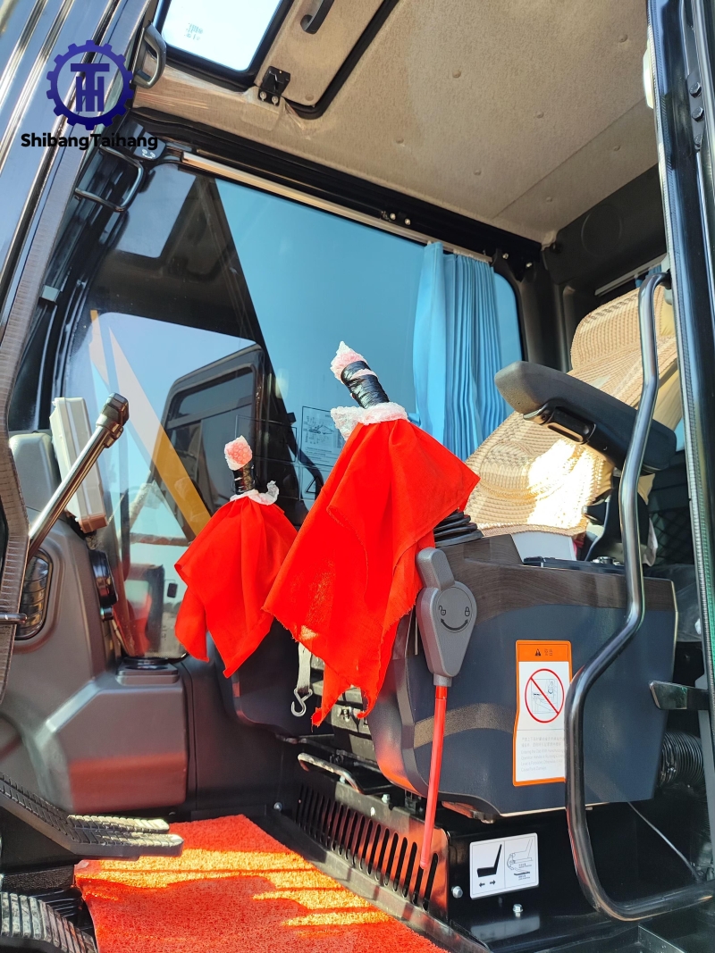 Excavadora SANY 135 Usada en venta 