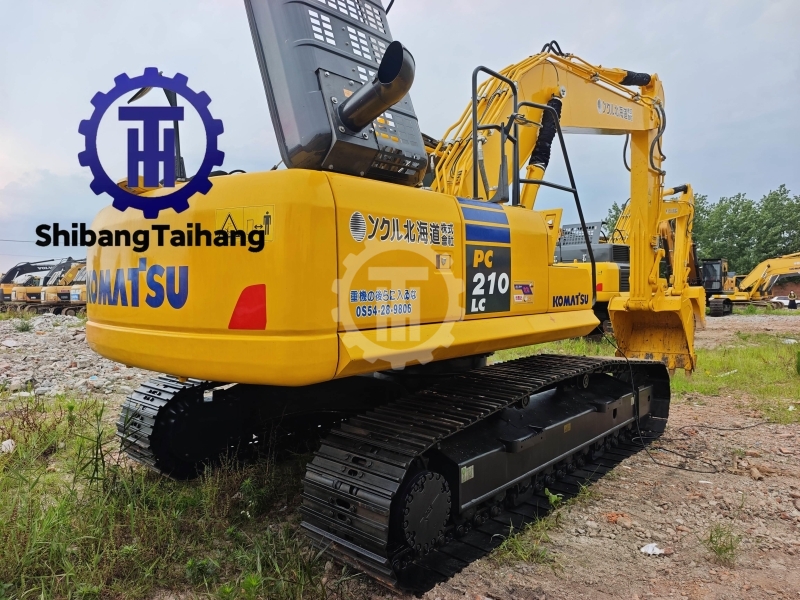 Komatsu  210 excavator