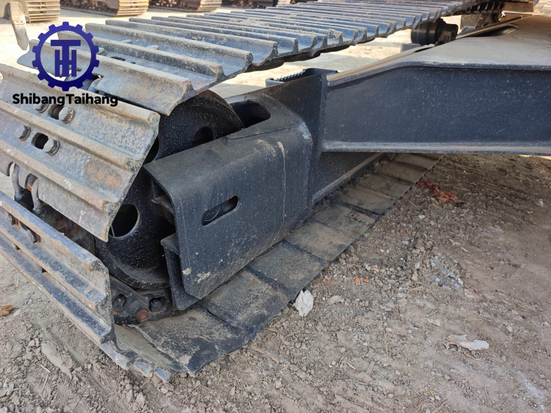 للبيع حفار كوماتسو PC130 مستعمل