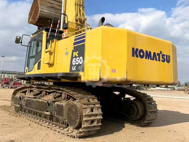Продается б/у Komatsu 650