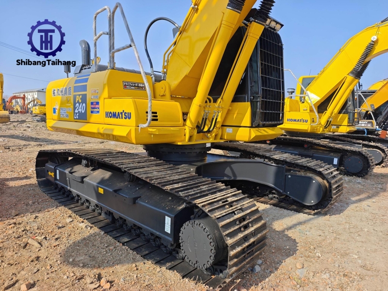 Excavadora Komatsu PC240 usado en venta 3