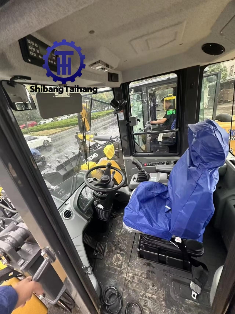 Б/у погрузчик XCMG LW300KN