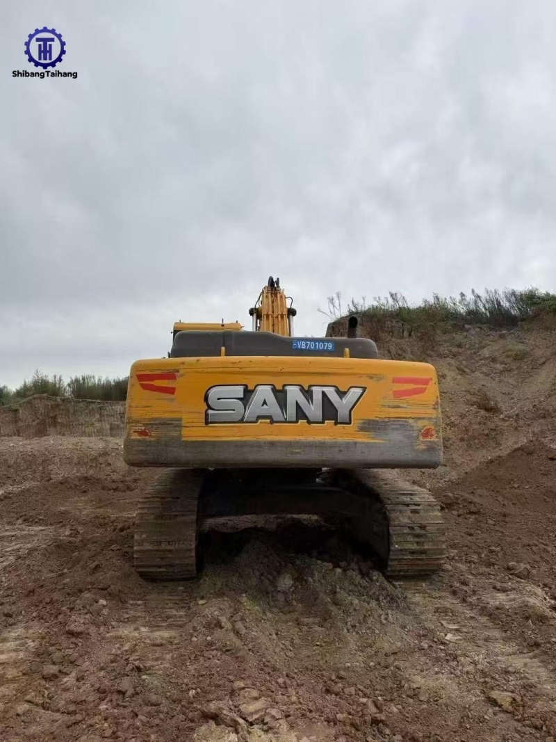 Excavadora SANY 335 de segunda mano en venta