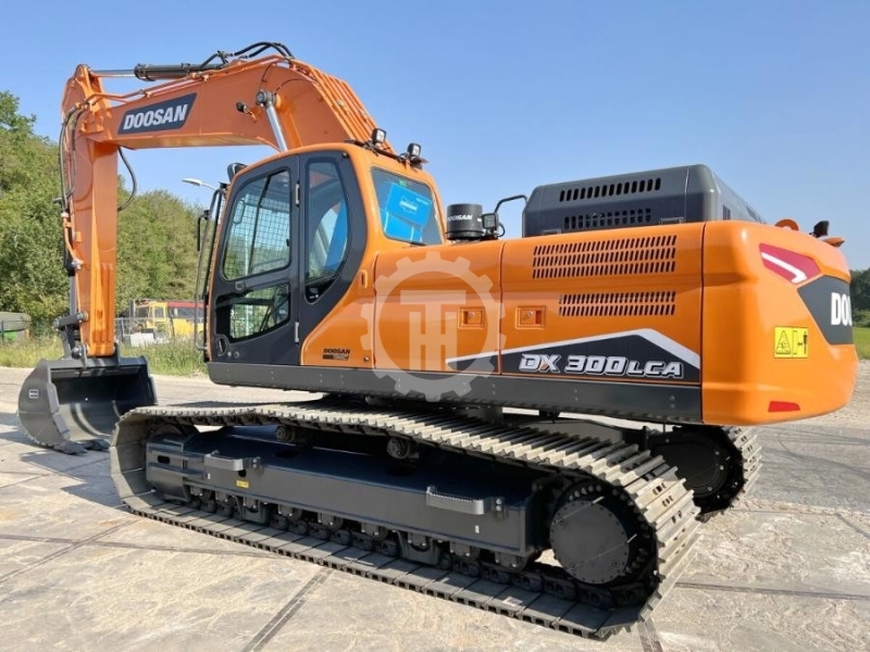 Used Doosan Dx300 for sale 2