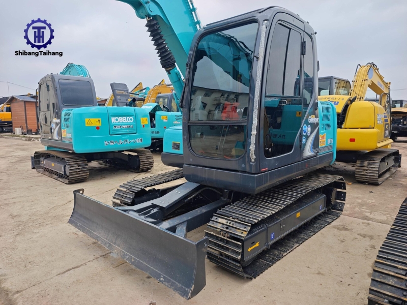 Продается б/у Kobelco 75 .