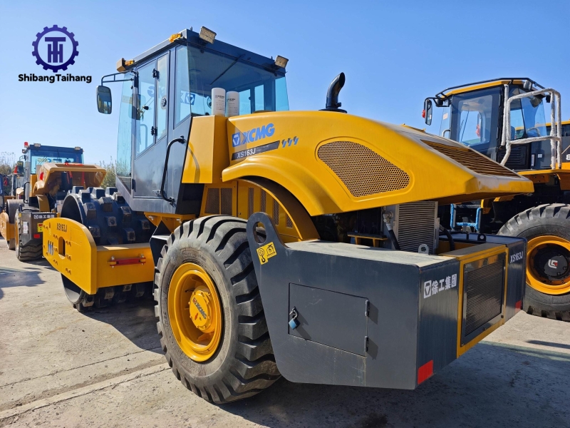 Продажа б/у кулачкового катка XCMG 163