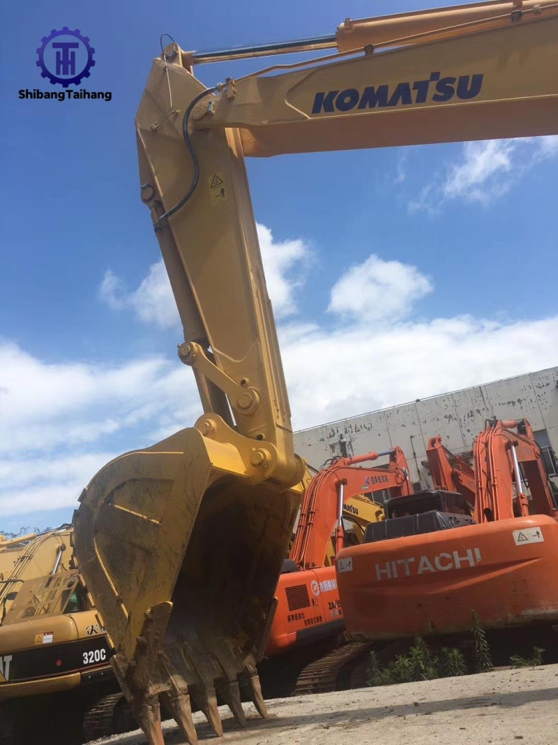 Продается б/у Komatsu 450.