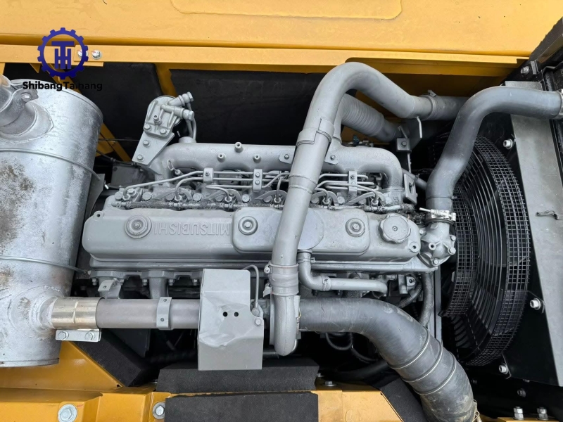 3للبيع حفار ساني 215 مستعمل