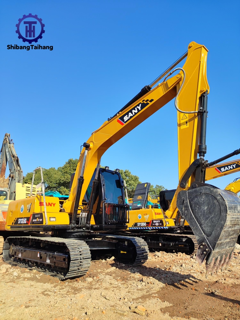 Excavadora SANY 135 Usada en venta 