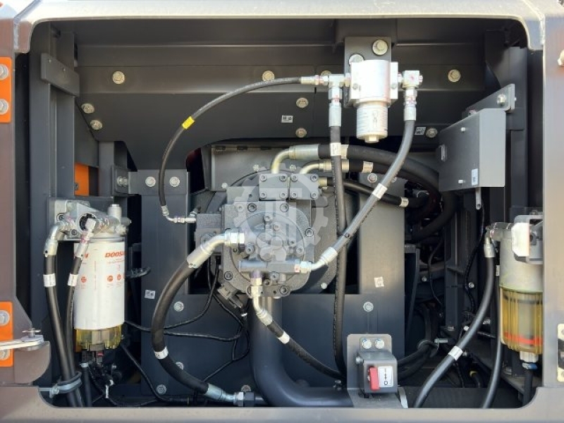 Used Doosan Dx300 for sale 2