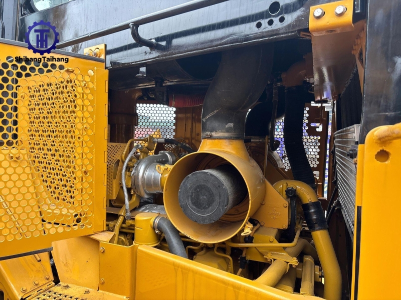 Бульдозер б/у Caterpillar D11 в продаже