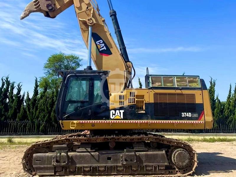 Used Caterpillar 374D for Sale