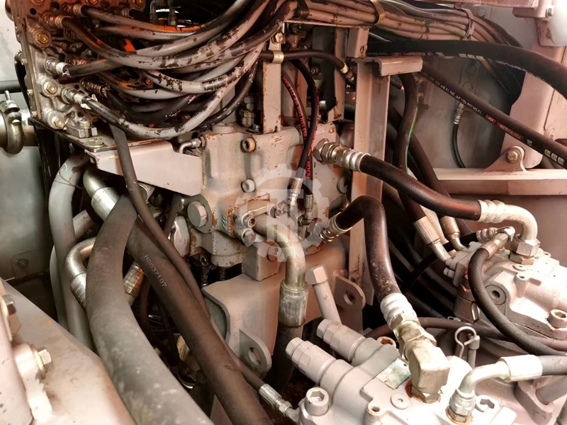 Hitachi ZX670 d'occasion à vendre