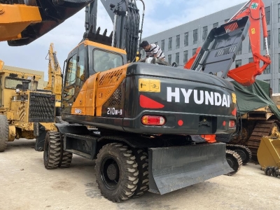 Used Hyundai R210 for sale 2