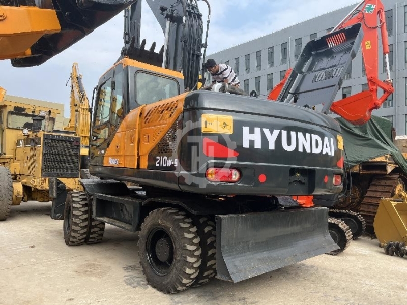 Used Hyundai R210 for sale 2