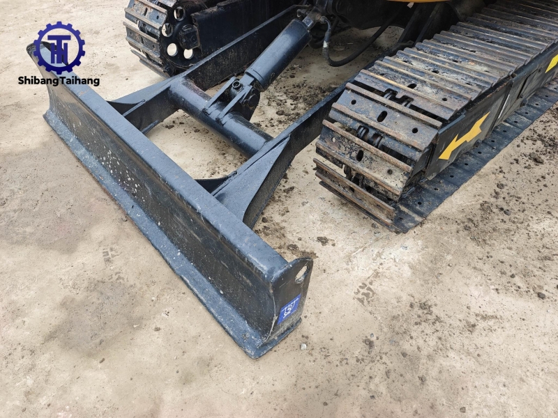 للبيع كاتربيلر 303 مستعمل