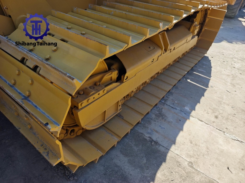 Бульдозер Caterpillar D5 б/у в продаже