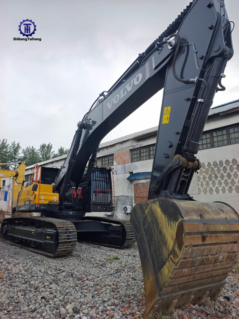 للبيع حفار فولفو EC480 مستعمل