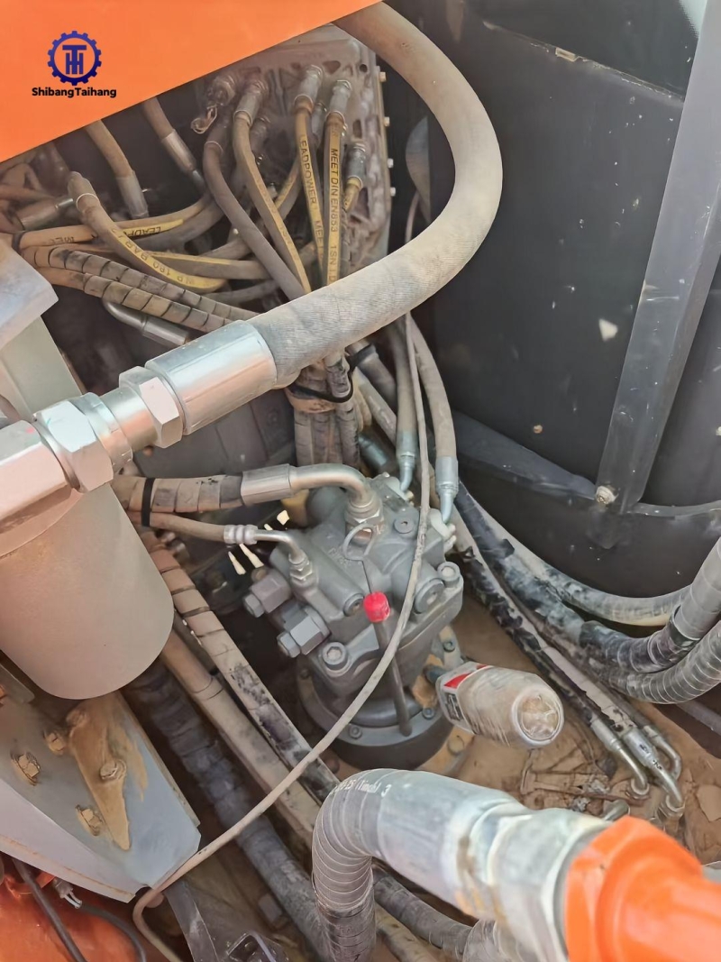 Hitachi ZX130 d'occasion à vendre