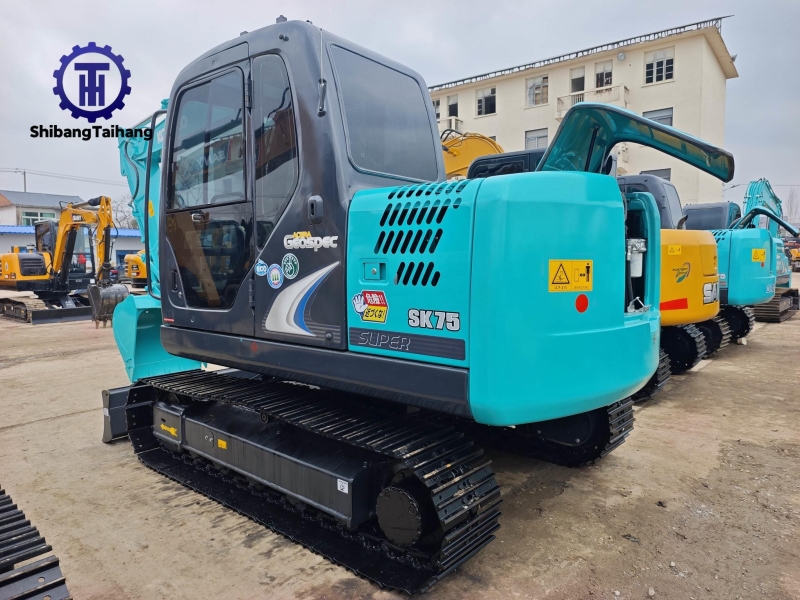 Продается. б/у Kobelco 75