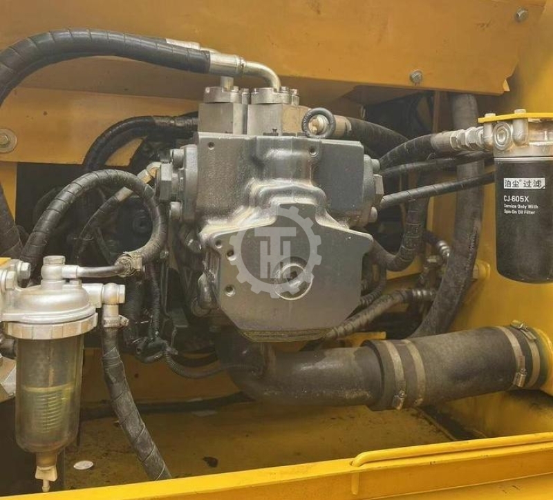 Used Komatsu PC220 for sale 3