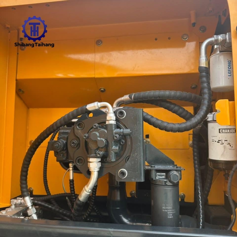 Продается б/у Hyundai 220.