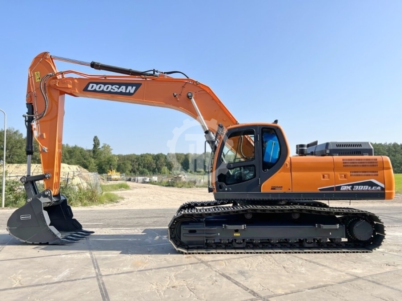 Used Doosan Dx300 for sale 2