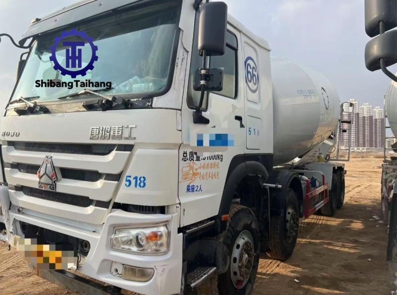 Camion bétonnière 20m³ d'occasion en vente