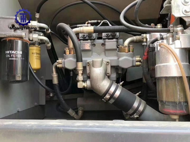 Hitachi ZX240 d'occasion à vendre