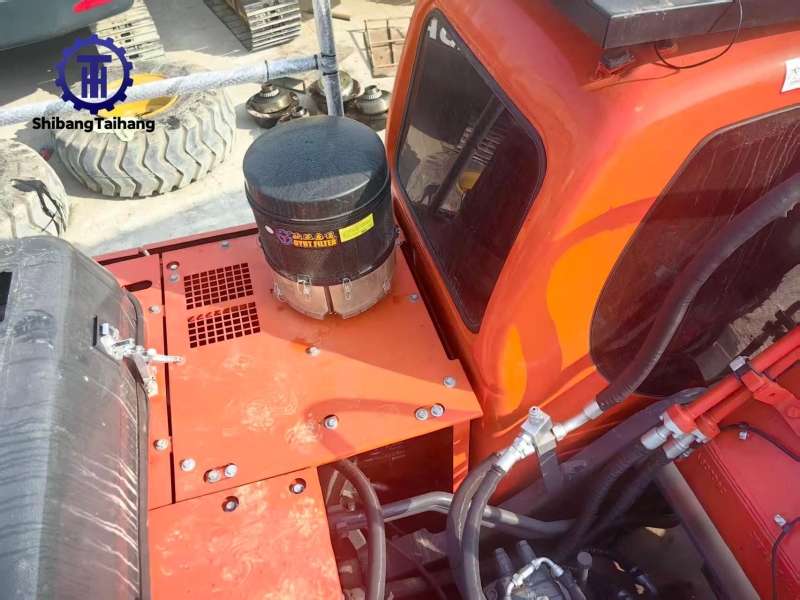  للبيع حفار دوسان DX300 مستعمل