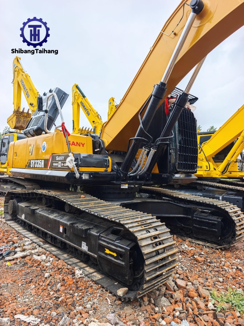 3للبيع حفار ساني 335 مستعمل