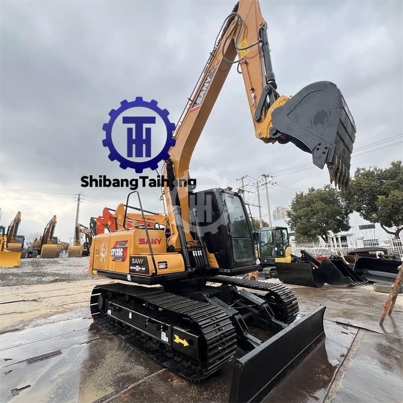 Sany 135 excavator with blade
