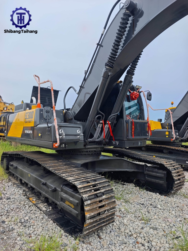 Excavadora Volvo EC300 usada en venta 