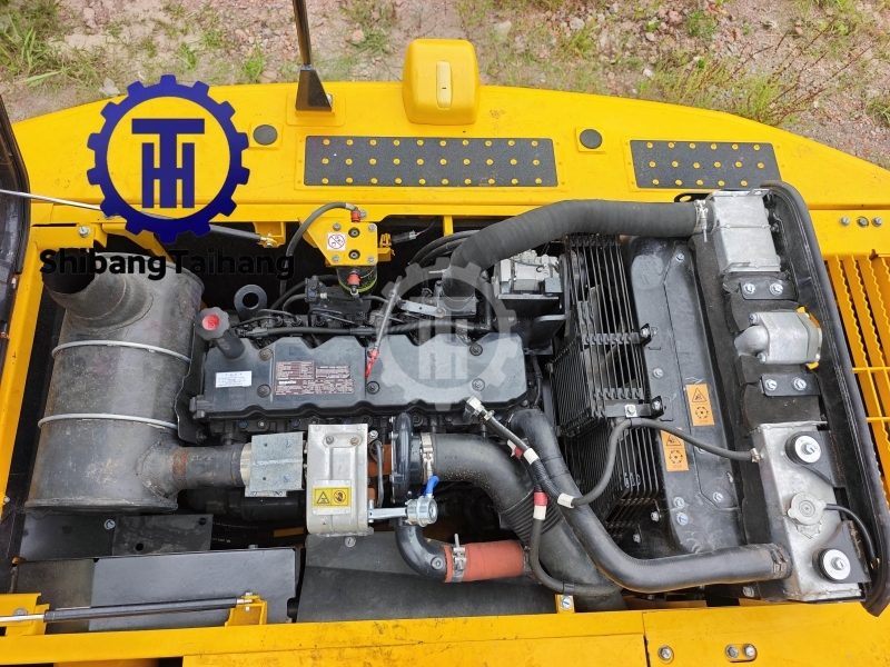 Komatsu  210 excavator