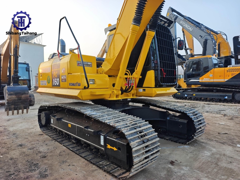 Komatsu PC160 d'occasion à vendre 