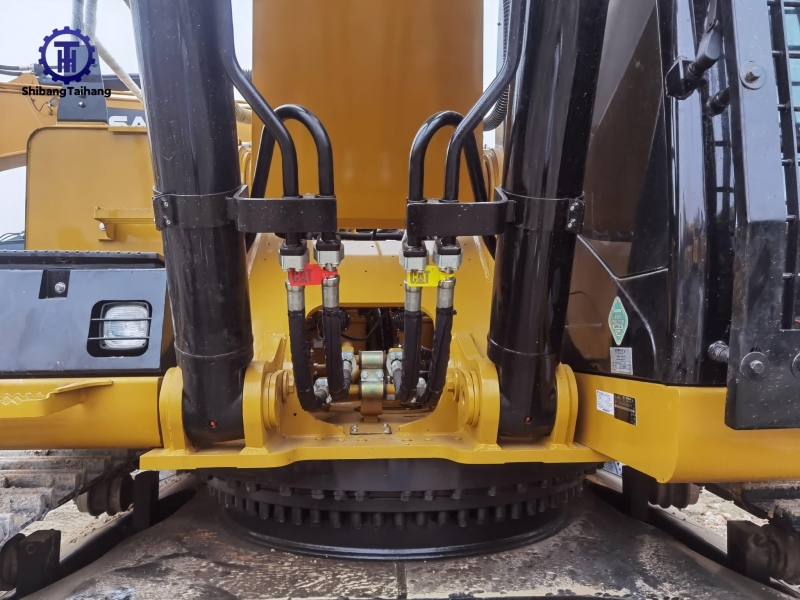 Продается б/у Caterpillar 349