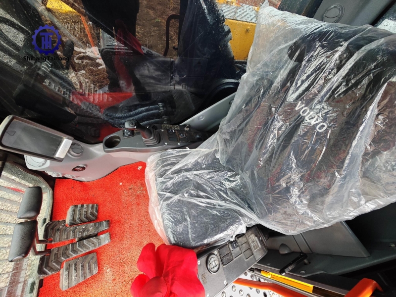 Excavadora Volvo EC380D usada en venta