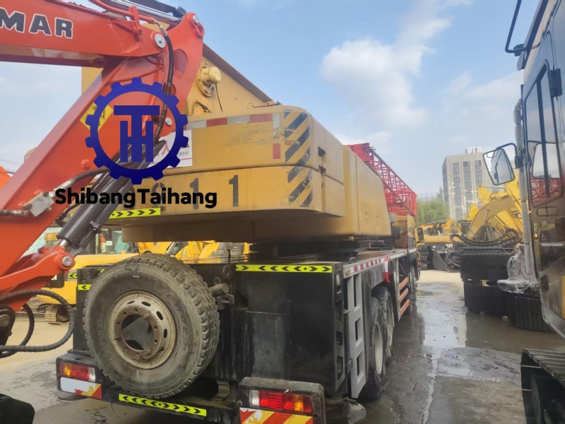 Grue Sany d'occasion de 50 tonnes