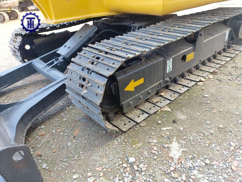 Excavadora Komatsu PC56 usado en venta