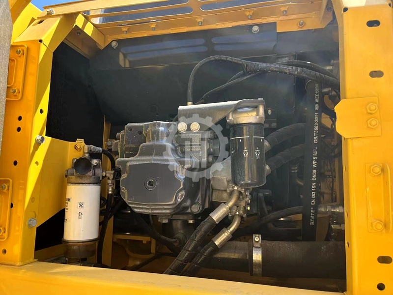 Used Komatsu PC220 for sale 5