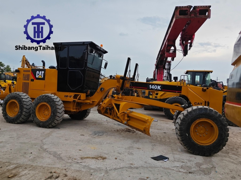 Motoniveladora Caterpillar 140K usada en venta