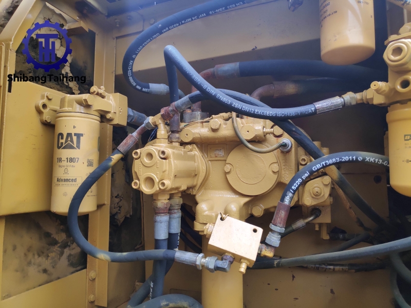 Excavadora Caterpillar 325C Usada en Venta