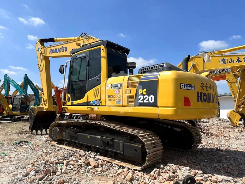 Used Komatsu PC220 for sale 5